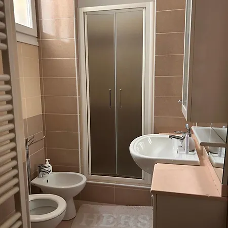 Casa Dei Navigatori * Verona